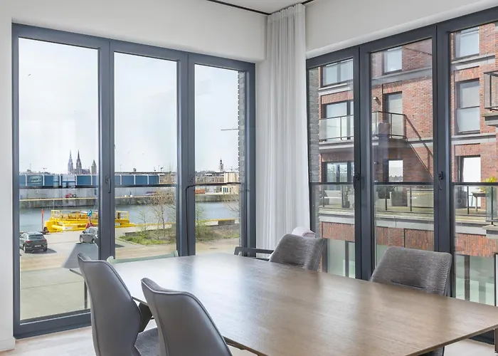 Apartment Baelskaai Azure 224 *